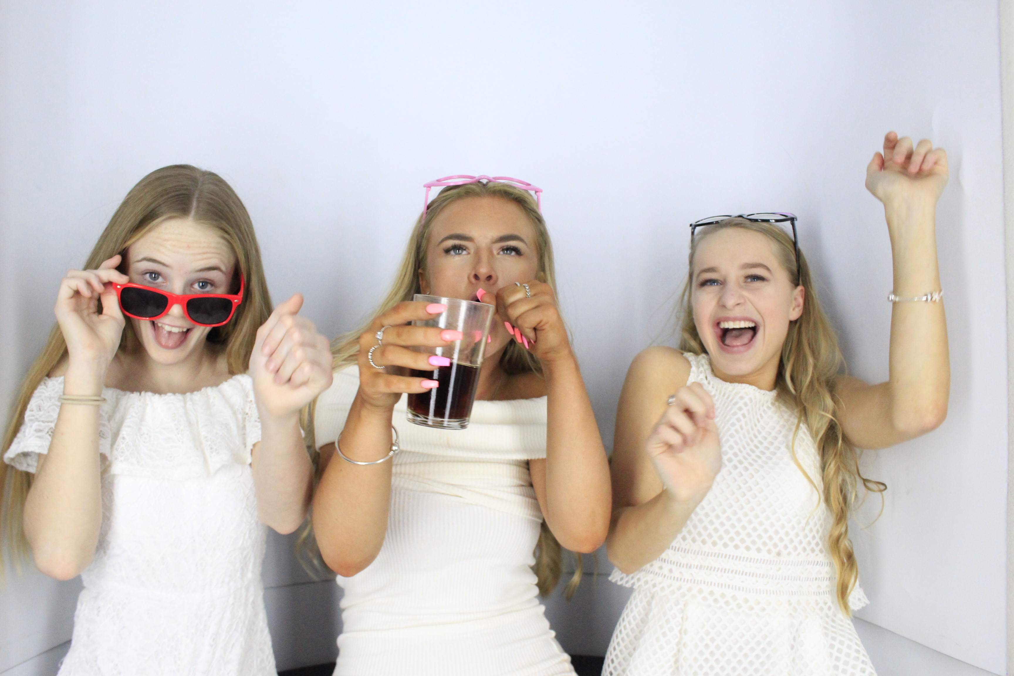 Issy & Alice's 18th Birthday Party | View more photos from the event at gallery.myphotoboothexperience.co.uk/u/MyPhotoBoothExperienceLtd/Issy-Alices-18th-Birthday-Party